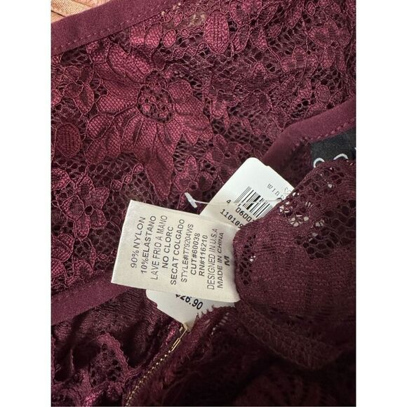 Windsor laced red bodysuit - Picture 8 of 9